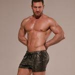 Short metálico negro