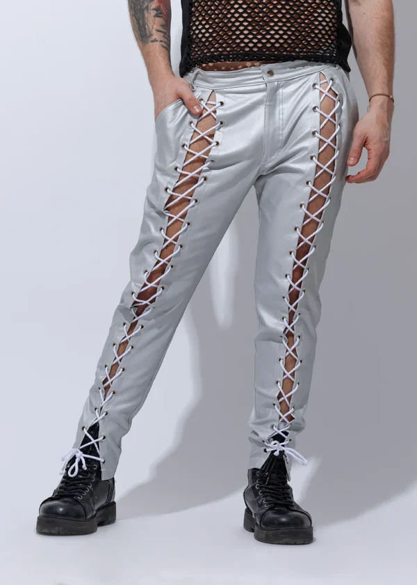 Pantalón cuerda Blanco plata.