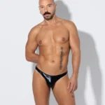 Tanga negro metálico efecto cuero